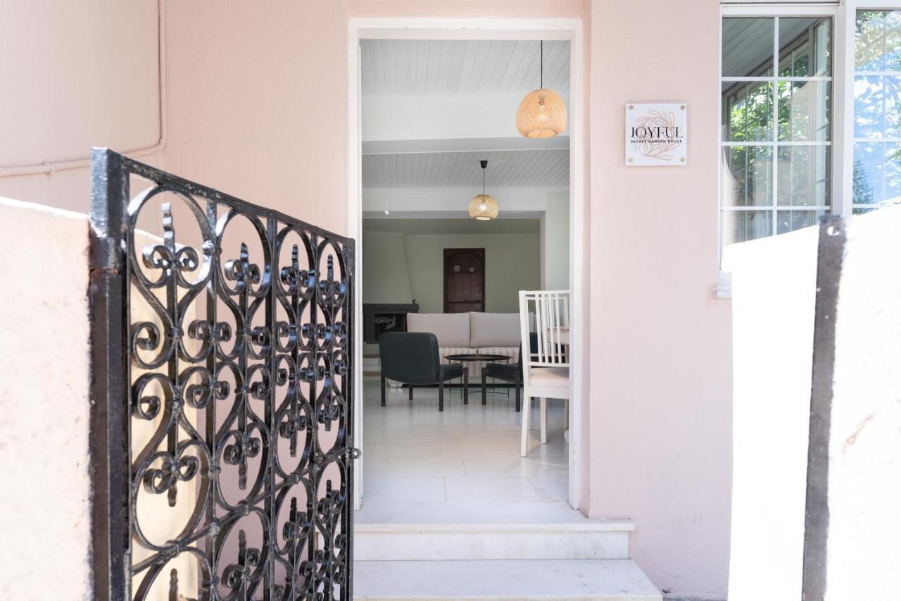 הוילה חאניה Joyful Secret Garden House מראה חיצוני תמונה