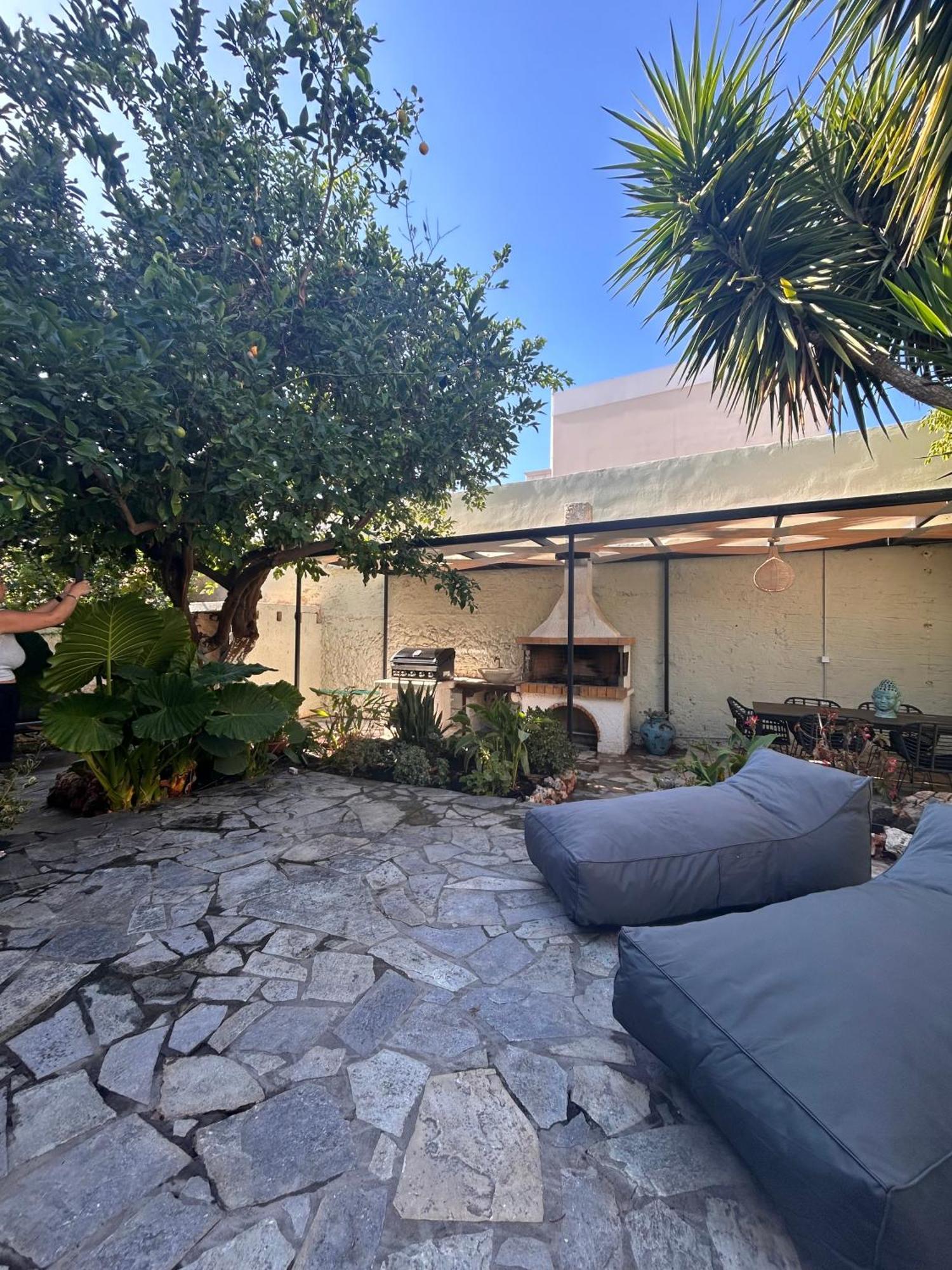 הוילה חאניה Joyful Secret Garden House מראה חיצוני תמונה